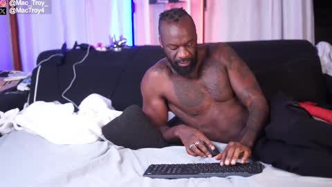 Mac Troy online show from 09.13.25