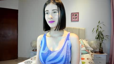 Snapshot of macarena_vallejo_ chatting on 12.02.24 Macarena online show from 12.02.24