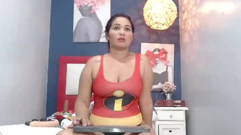 macarena  online show from 12.04.24