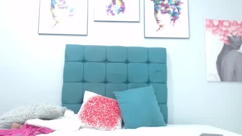 macarena  online show from 01.28.25