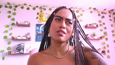 Macey Elliot Modelo Independiente online show from 12.06.24