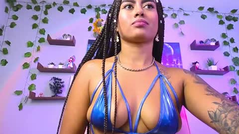 Macey Elliot Modelo Independiente online show from 12.10.24