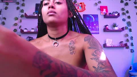 Macey Elliot Modelo Independiente online show from 12.18.24