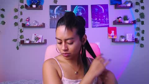 Macey Elliot Modelo Independiente online show from 02.05.25