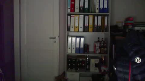 Snapshot of macfly67 chatting on 12.16.24 macfly67 online show from 12.16.24