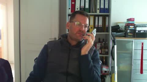 Snapshot of macfly67 chatting on 12.18.24 macfly67 online show from 12.18.24