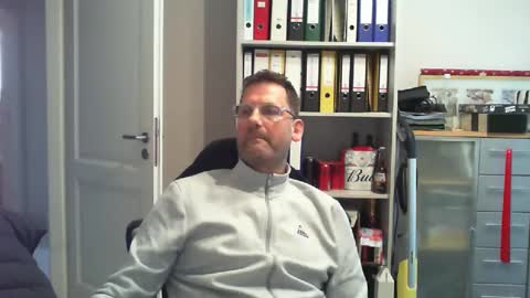 Snapshot of macfly67 chatting on 12.24.24 macfly67 online show from 12.24.24