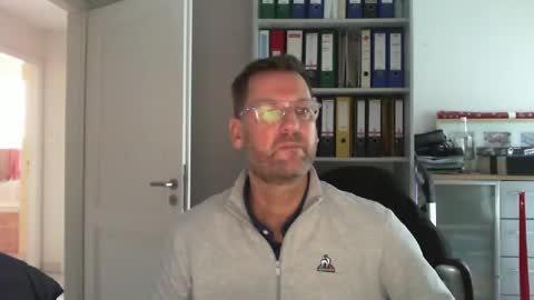 Snapshot of macfly67 chatting on 12.27.24 macfly67 online show from 12.27.24