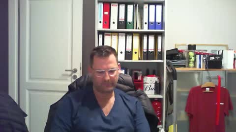 Snapshot of macfly67 chatting on 02.04.25 macfly67 online show from 02.04.25