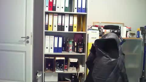 Snapshot of macfly67 chatting on 10.14.25 macfly67 online show from 10.14.25