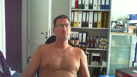 macfly67 online show from 06.17.26