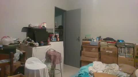 Snapshot of machoalex chatting on 10.01.25 MACHOLIVRE online show from 10.01.25