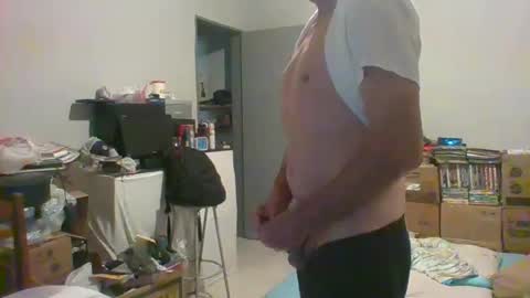 Snapshot of machoalex chatting on 10.07.25 MACHOLIVRE online show from 10.07.25