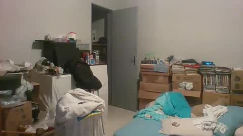 Snapshot of machoalex chatting on 10.14.25 MACHOLIVRE online show from 10.14.25