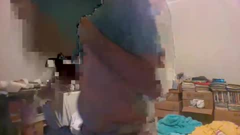 Snapshot of machoalex chatting on 10.27.25 MACHOLIVRE online show from 10.27.25