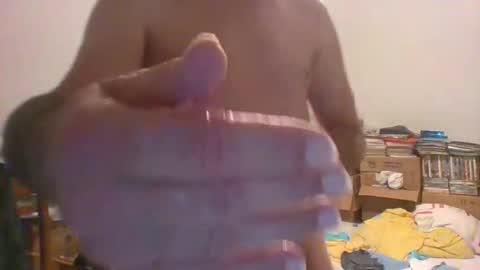 Snapshot of machoalex chatting on 10.30.25 MACHOLIVRE online show from 10.30.25