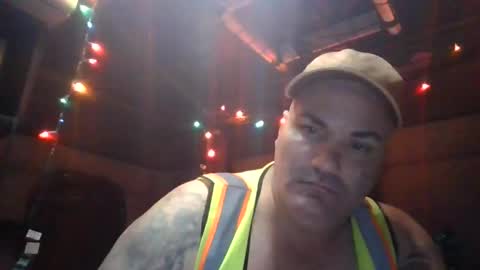 Snapshot of machuelbibliotecario chatting on 12.03.24 machu el bibliotecario online show from 12.03.24