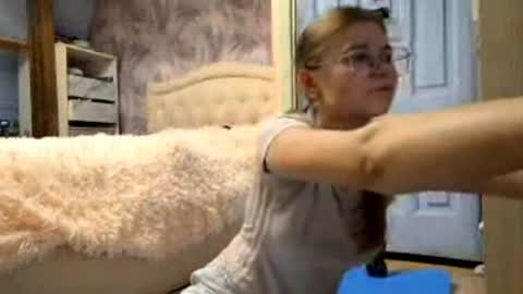 Cynthia online show from 04.03.26