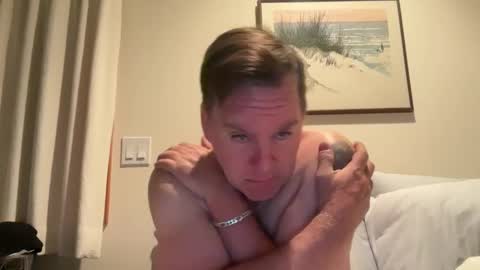 xStraightEdgex online show from 01.25.25