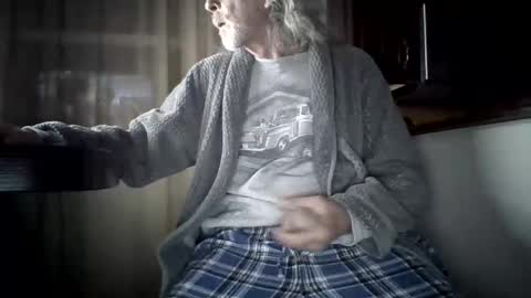 Snapshot of mack1960959307 chatting on 02.15.25 Big mack 1 online show from 02.15.25