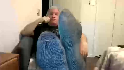 mackdocc001 online show from 10.13.25