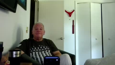 mackdocc001 online show from 07.03.26