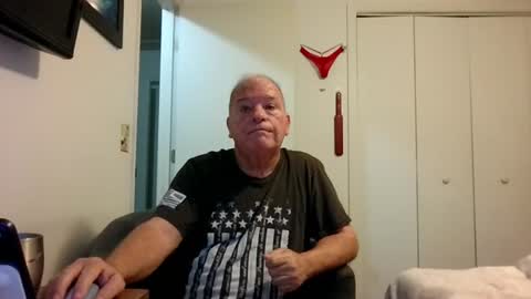 mackdocc001 online show from 07.04.26