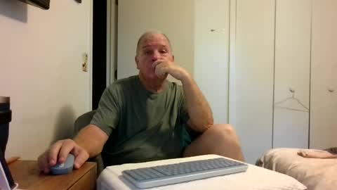 mackdocc001 online show from 07.18.26