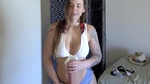 Madam Edgewood online show from 09.29.25