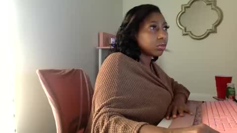 madam_glam online show from 04.01.26