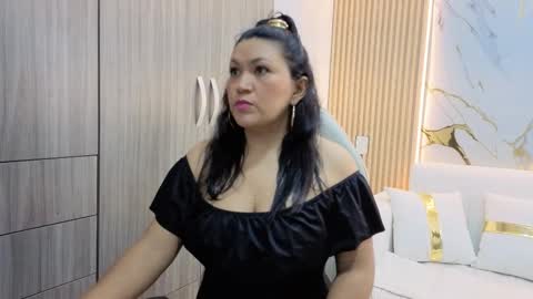 Madam Hott  online show from 09.21.25