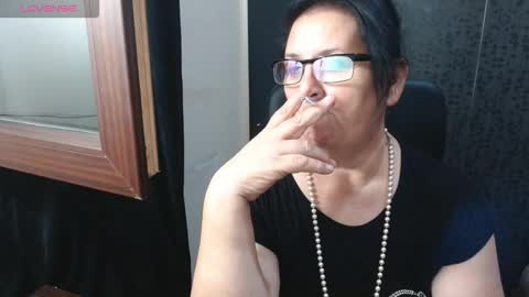 Snapshot of madam_sanjanne chatting on 09.11.25 Madam Sanjanne online show from 09.11.25