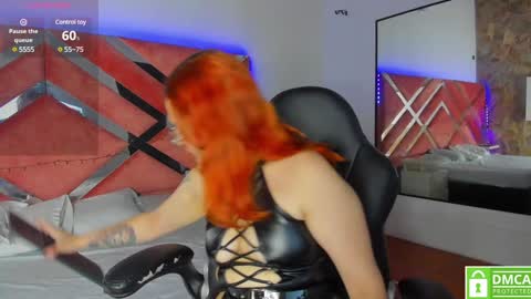 Snapshot of madame_ibby chatting on 12.28.24 madame ibby online show from 12.28.24