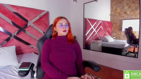 Snapshot of madame_ibby chatting on 12.29.24 madame ibby online show from 12.29.24