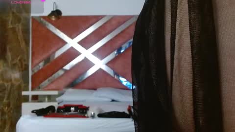 Snapshot of madame_ibby chatting on 10.15.25 madame ibby online show from 10.15.25