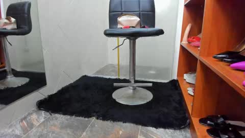 Madame Carla  online show from 02.21.25