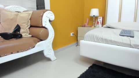 Snapshot of madameheels_ chatting on 03.21.26 Madame Carla online show from 03.21.26