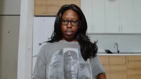 Snapshot of madamindigo chatting on 10.13.25 YourMadamIndigo online show from 10.13.25