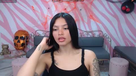 Maddie Cute online show from 10.25.25