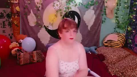 Maddy Cat online show from 10.16.25