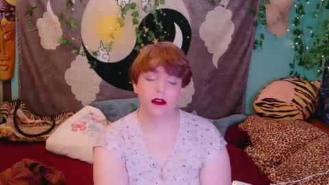 Maddy Cat online show from 10.21.25