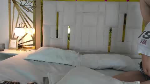 Maddy  online show from 09.10.25