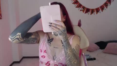 maddy_vicius19 online show from 10.19.25