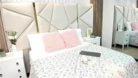 Maddy online show from 10.04.25