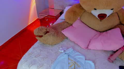  Maddy Crofft online show from 01.13.25