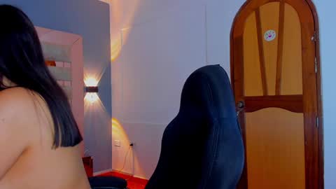  Maddy Crofft online show from 01.17.25