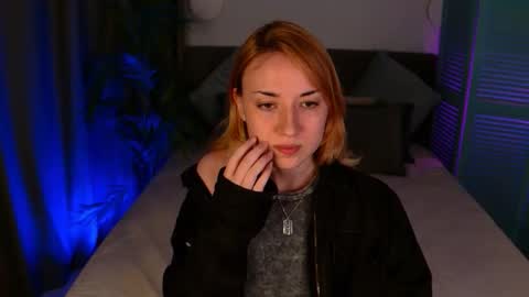 maddygarcia online show from 10.12.25