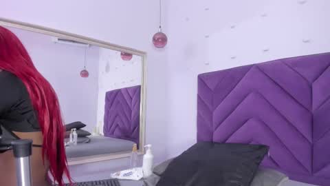 maddyjohnsonn online show from 10.21.25