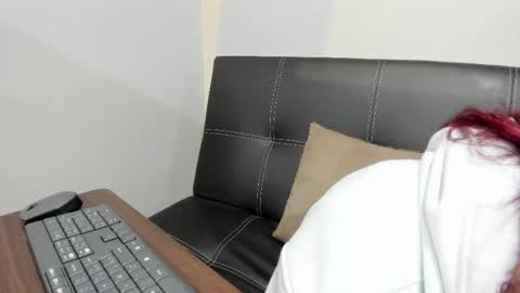 Madelaine  online show from 05.25.26