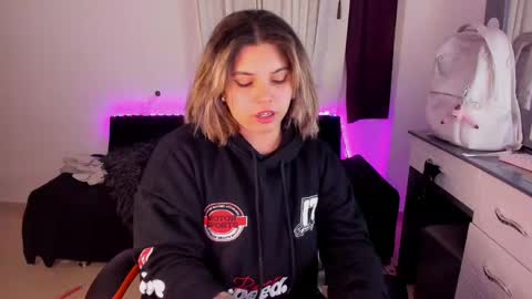 madelaine_taylor online show from 12.10.24